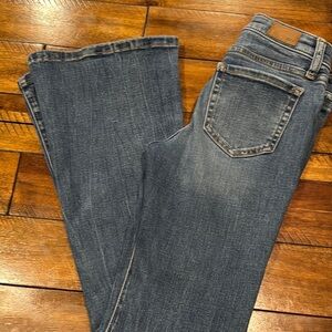 Like new girl’s Buckle bootcut jeans. Size 12R. Worn very few times.